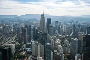 制造业与农产品双引擎带动4月贸易创新高，Madani战略初见成效