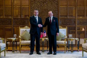 吉尔吉斯总统访问马来西亚 推动多领域合作迈入新阶段