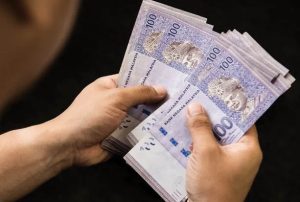 从援助⾦争议，看⻅通胀下的⻢来⻄亚现实层次