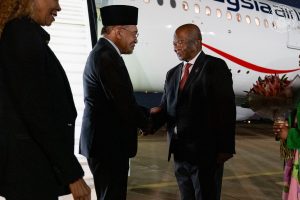 安华赴南非出席G20峰会　开拓大马企业新兴市场