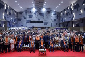 安华：工程部须严厉对付延误项目　承包商面临更严格审查