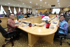 沈志强任新企合部长　华裔中小微企获5000万贷款