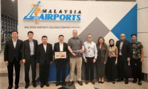 中国南航访马　推动经贸旅游合作