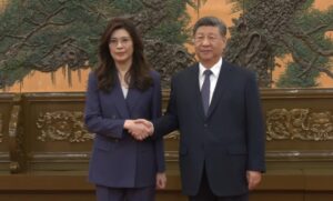 “习郑会” 习近平郑丽文握手14秒释和平信号