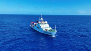 全球首次 中国万米深海试验再破世界纪录