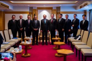 安华日经论坛主旨演讲：世界缺的不是权力而是方向，同日会见IBM三菱DENSO等六大企业探讨战略合作