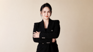 医美的尽头，是回归健康的皮肤管理 —— UNICO Beauty 创办人 Dr Elaine Chin 谈 AI 时代的美业未来