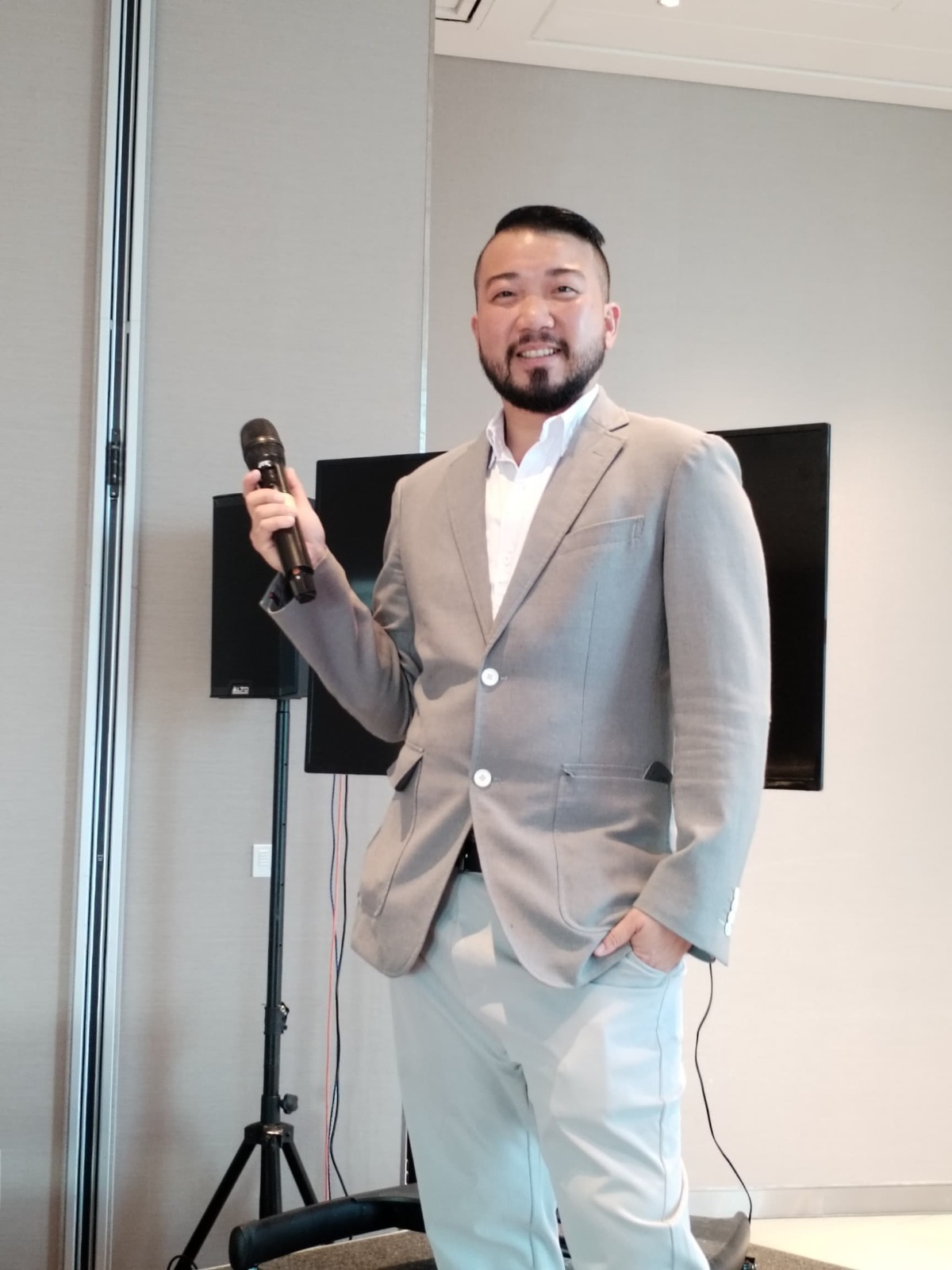 Nigel Leong